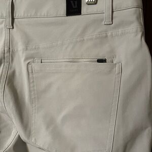 Vuori Men’s Performance Stone Colored Pants Sz 33 x 30